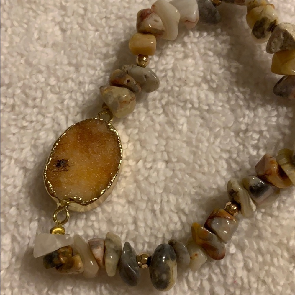 Shell bracelet - Picture 2 of 2